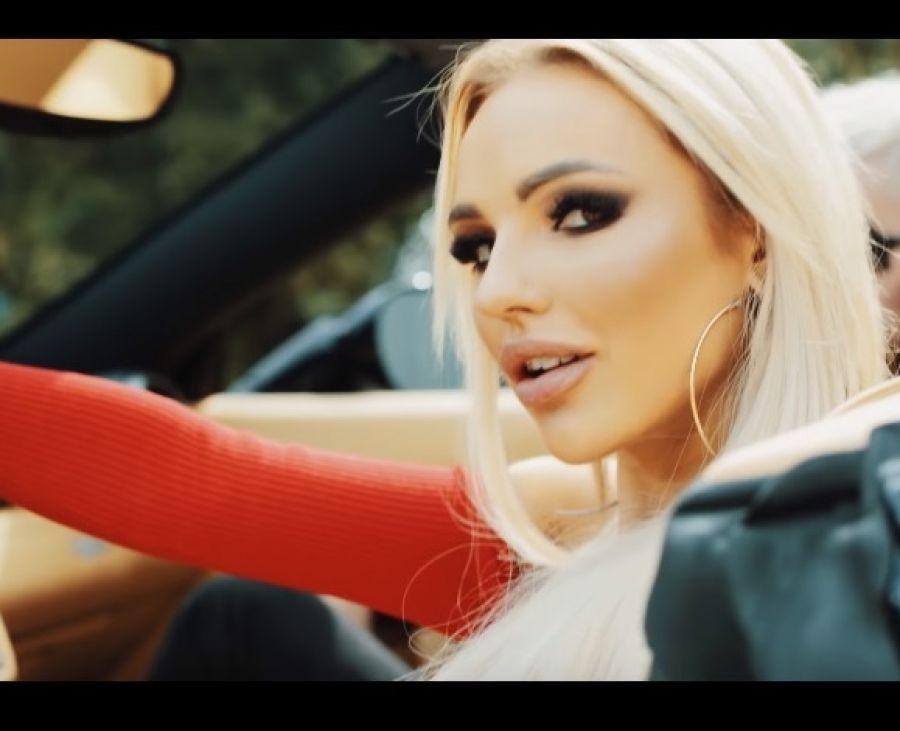 Nowy teledysk Nicki. Disco polo i szybkie samochody? [VIDEO]