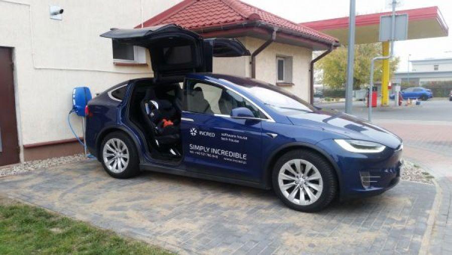 Samochody elektryczne można ładować przy MPK