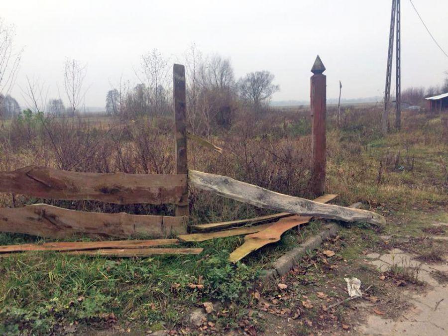 Młoda radna z Piątnicy jest szykanowana [FOTO]