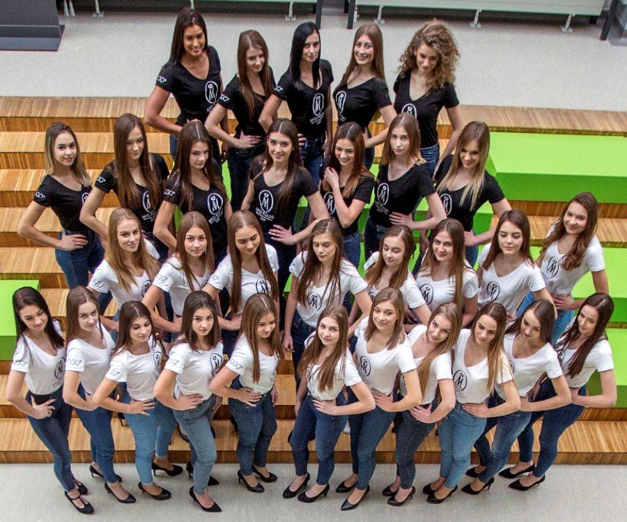 Pierwsza sesja kandydatek do tytułu Miss [FOTO i VIDEO]