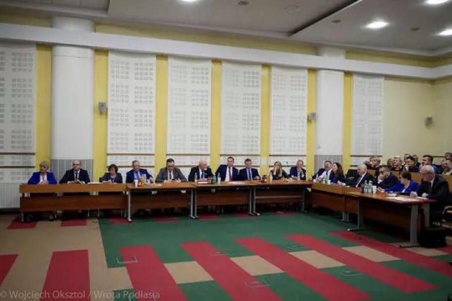 Zarząd Województwa poznamy dopiero 11 grudnia?