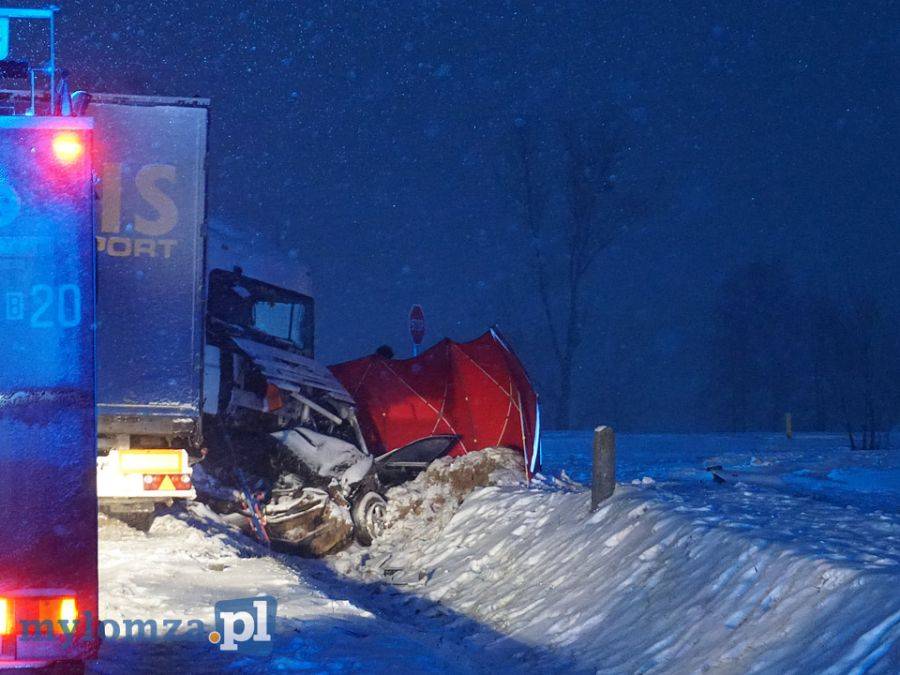 Wypadek na DK61. Dwie ofiary śmiertelne [VIDEO i FOTO]