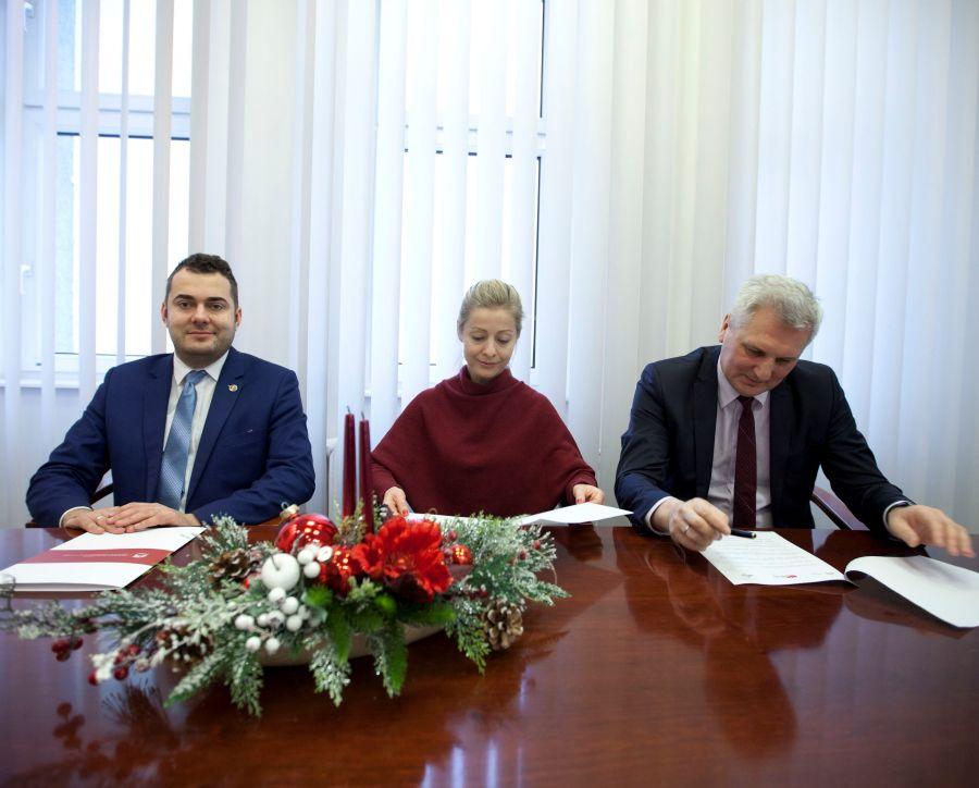List intencyjny trzech instytucji