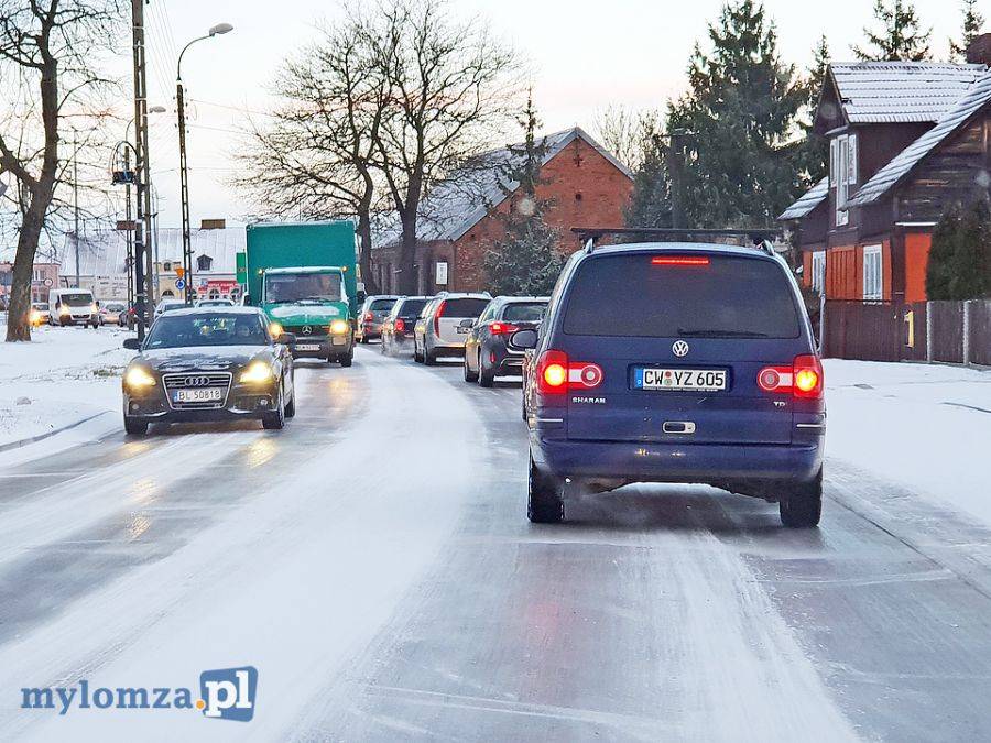 Uwaga! Fatalne warunki na drogach! [FOTO i VIDEO]