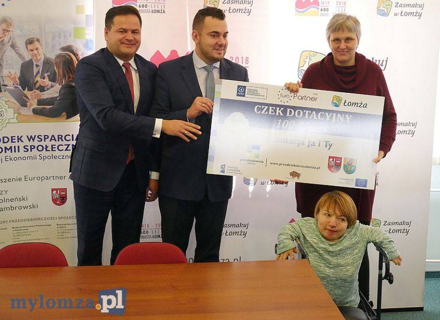 100 tysięcy złotych dla Fundacji 