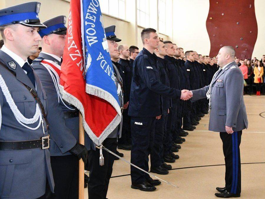 Nowi funkcjonariusze w podlaskiej policji [FOTO]