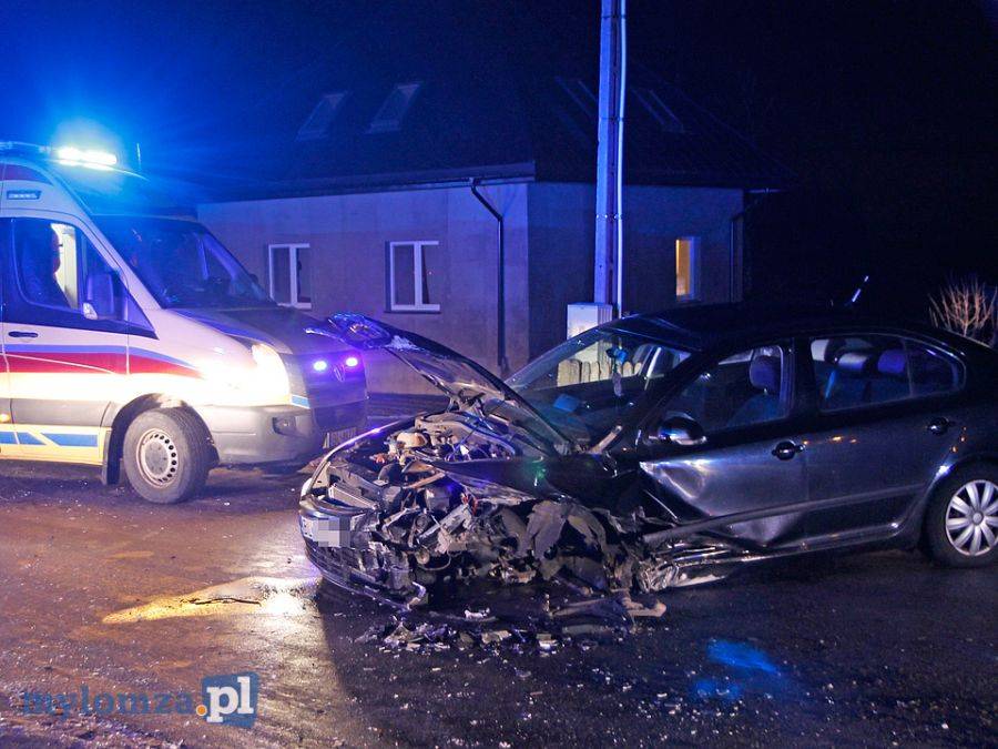 Śniadowo - Szczepankowo: Czołowe zderzenie osobówek [FOTO]