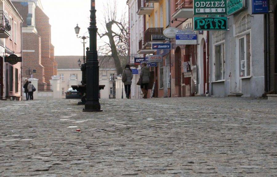 [VIDEO] Radni zagłosowali. Lokale z alkoholem powstaną na Starówce.