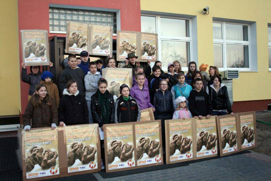 Harcerze i wolontariusze zbierali żywność dla ubogich- galeria FOTO