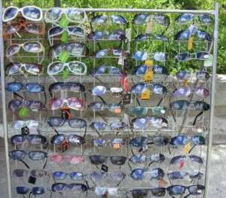 Stoisko pod okulary za 307zł za metr kw.?