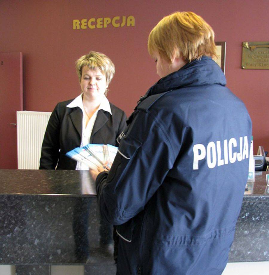 Jak kibicować? Dowiesz się z ulotki!