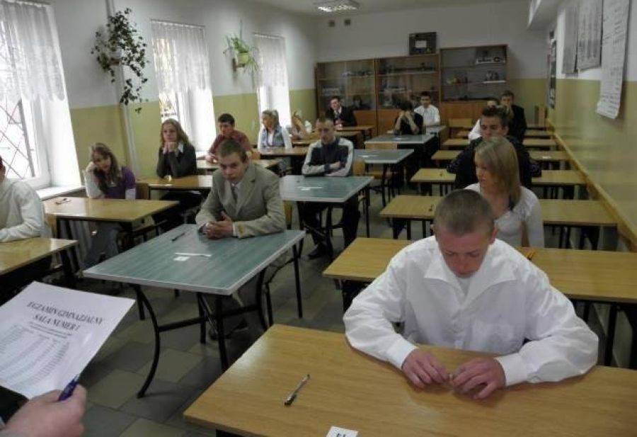 W trzech szkołach egzamin wypadł słabo