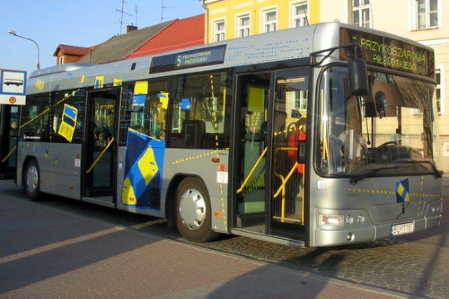 Specjalny autobus zawiezie na plażę