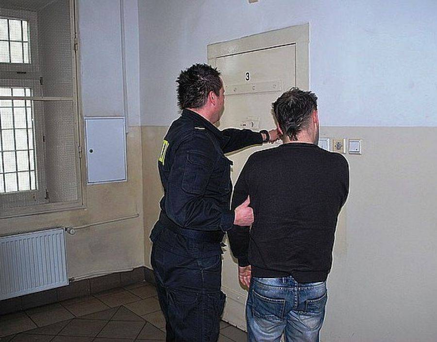 Recydywiści wpadli w spożywczym