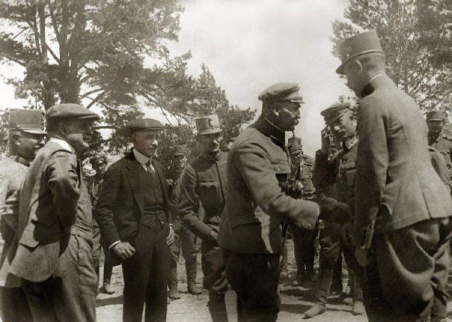 Tablica ku czci Legionów i Piłsudskiego zawiśnie w wojskowych koszarach