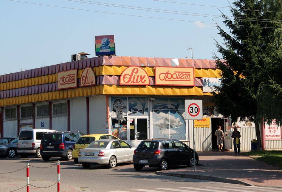 Spółdzielnia zburzy sklep. Na jego miejscu stanie kolejny blok.