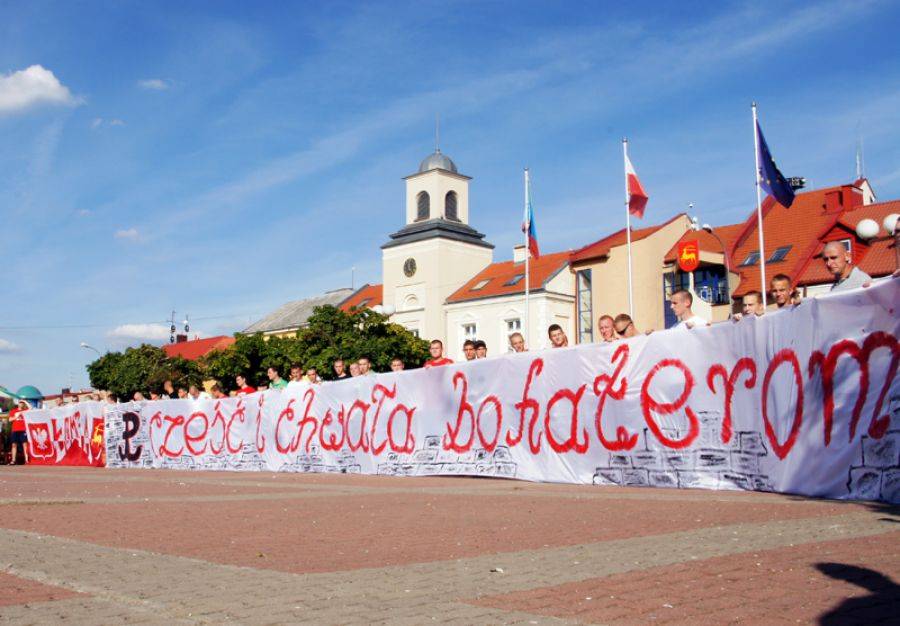 [VIDEO] Pamiętali o powstańcach... Prezydent złożył kwiaty, kibice ŁKS odśpiewali hymn.