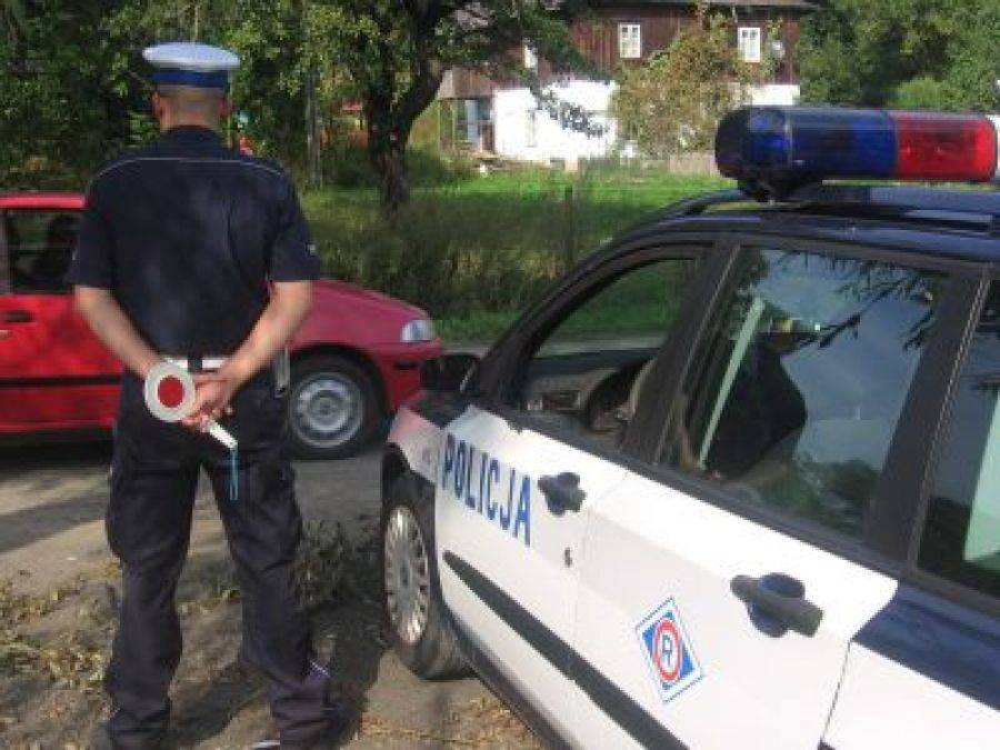 Kierowali samochodami bez uprawnień