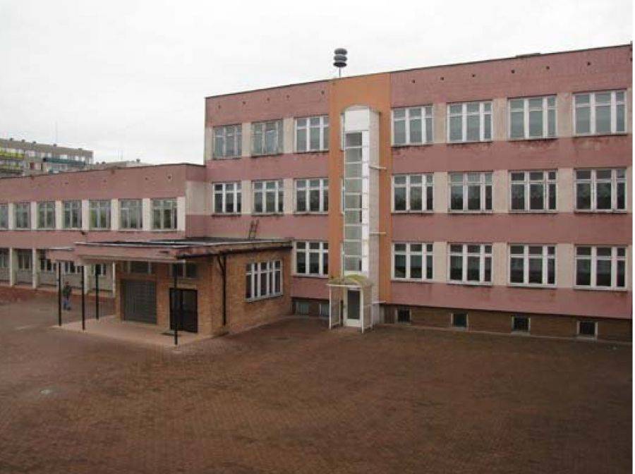 Remont z uczniami- SP 10 wymieni okna