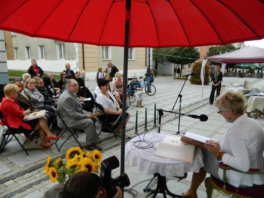 Wspólnie przeczytali Pana Tadeusza- FOTO