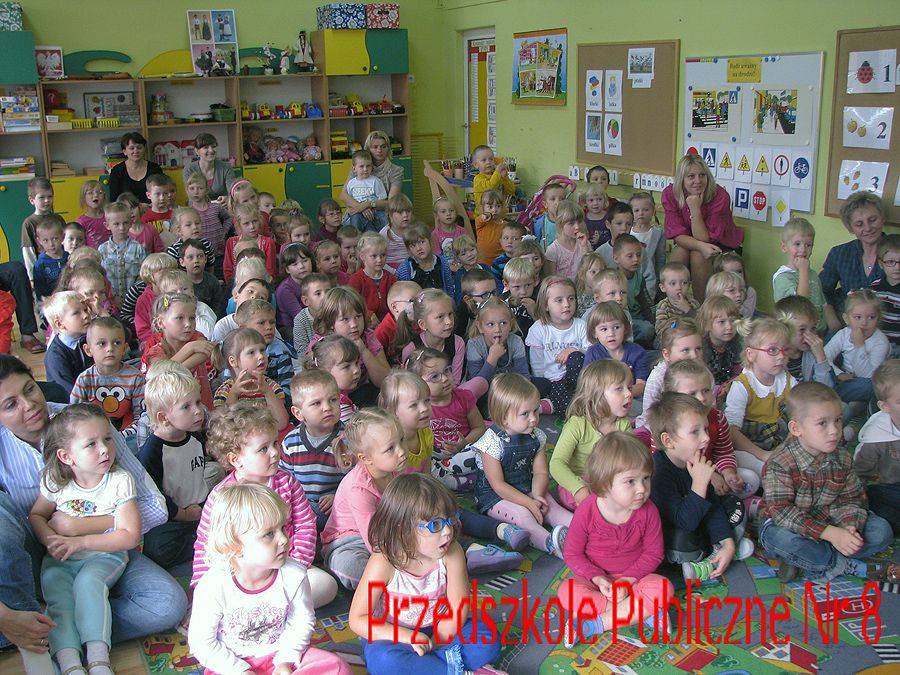 „Bezpieczna droga do szkoły/domu” z łomżyńskimi policjantami