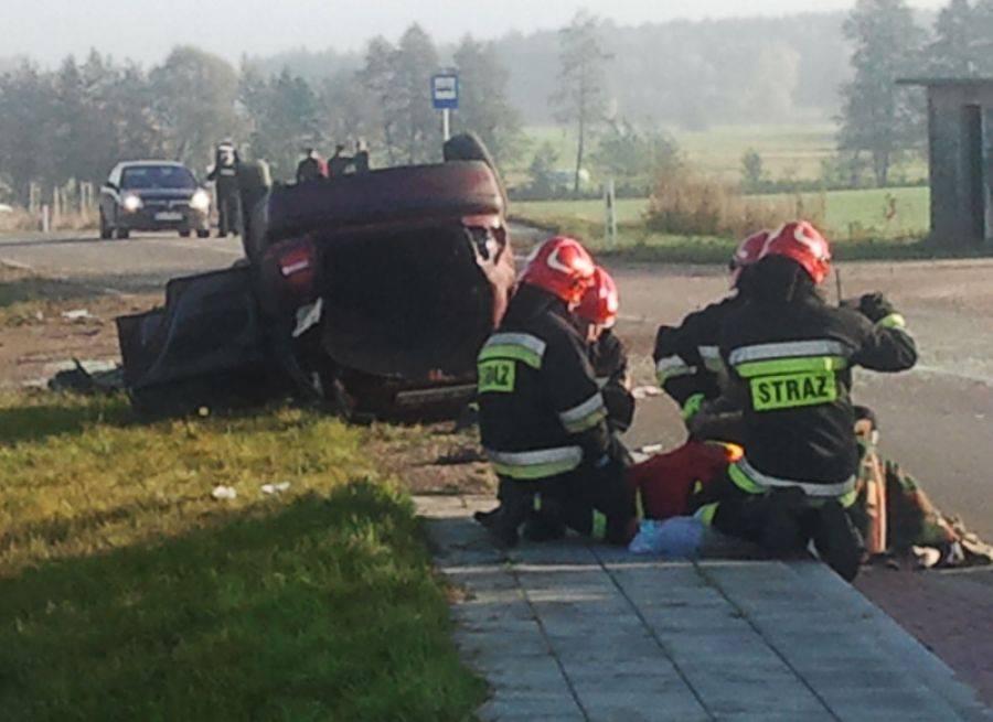 3-letnia dziewczynka nie żyje. Skoda dachowała za Kownatami- FOTO