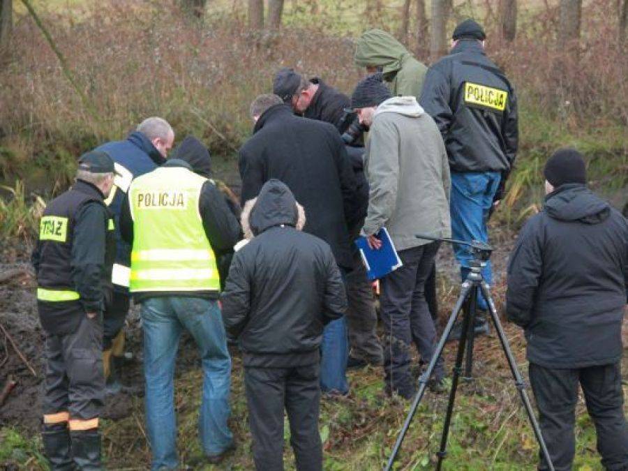 [VIDEO+FOTO] Beata Z. zaprowadziła śledczych nad staw. Tam miała utopić swoje dziecko!