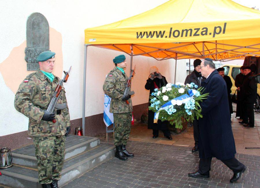 [VIDEO+FOTO] Życie straciło 9 tysięcy osób