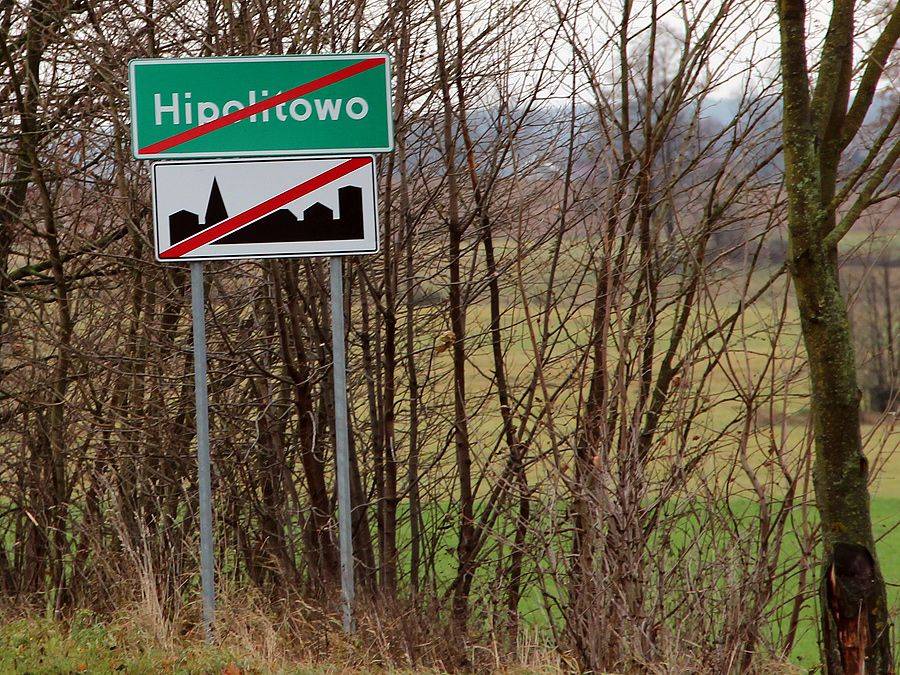 Rzecznik zarzuca niedopełnienie obowiązków kuratorowi, policjantowi i pracownikowi socjalnemu