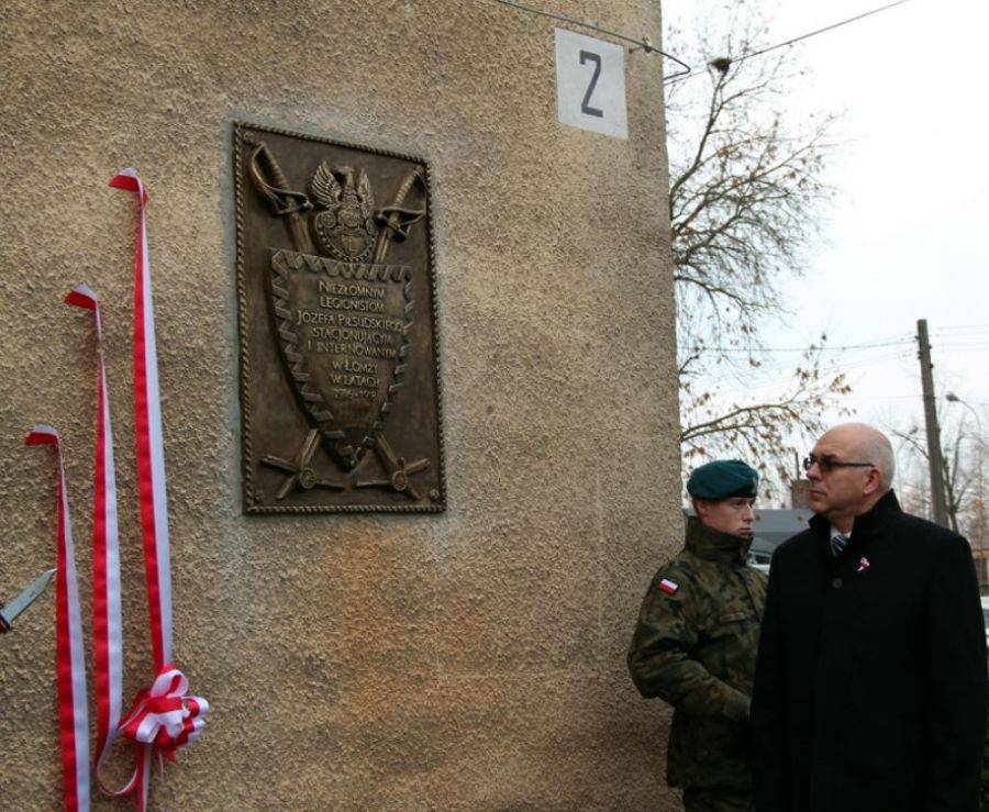 Ponad 130 osób ufundowało tablicę upamiętniającą legionistów Piłsudskiego