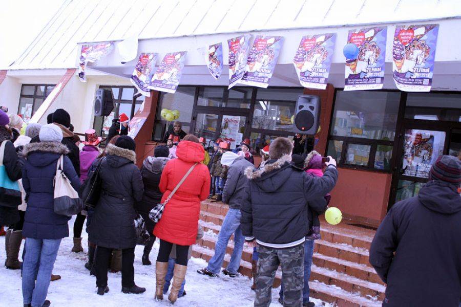 [FOTO] Finał WOŚP w Łomży rozkręca się bardzo powoli