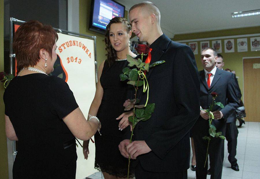 Do matury zostało im sto dni. Studniówka w 