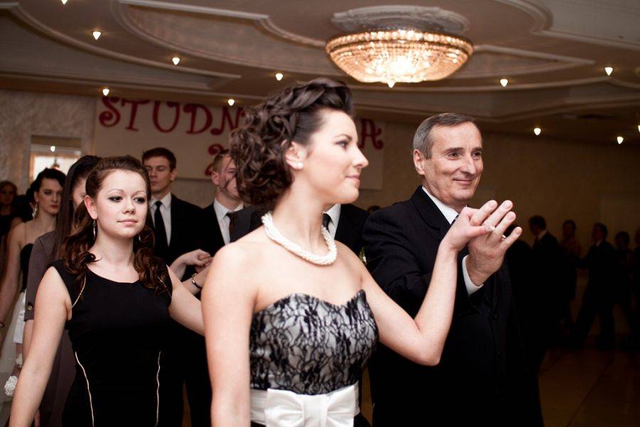 Postawili na elegancję. Studniówka w 
