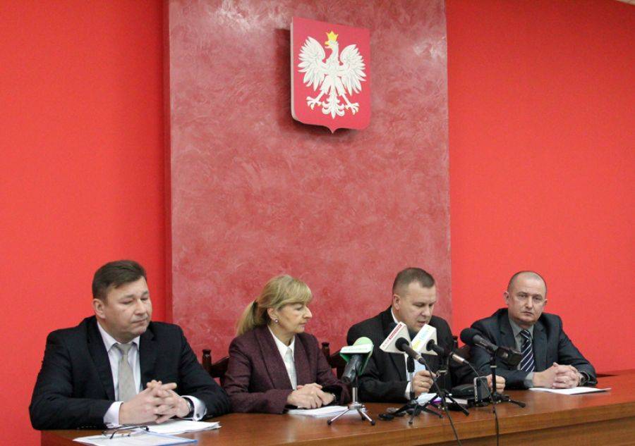 Nauczyciel doprowadził do seksu z uczennicami. Dziewczynki uczyły się w szkole podstawowej.