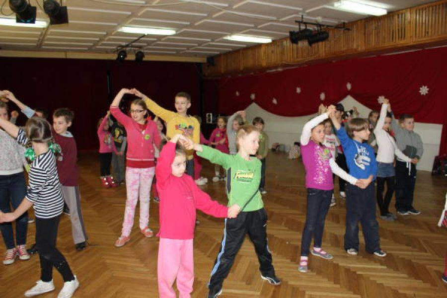 Tańce, śpiewy i odkrywanie talentów na feriach w ROK- FOTO
