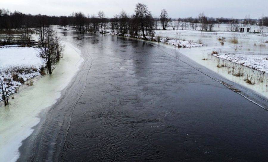 [FOTO] Wojsko wezwane na Pisę