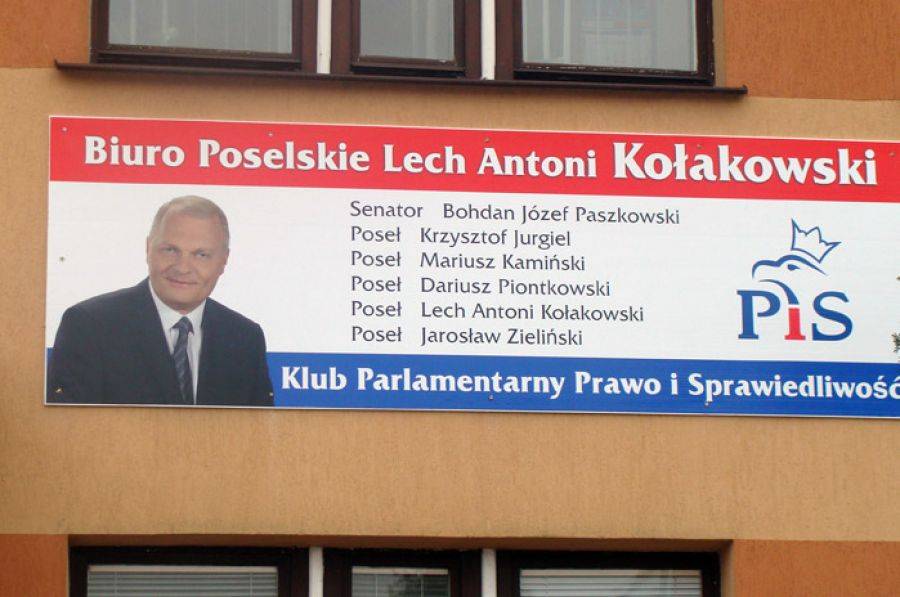 Z kim współpracują nasi posłowie? Zatrudnienie znaleźli emeryci i... były parlamentarzysta!