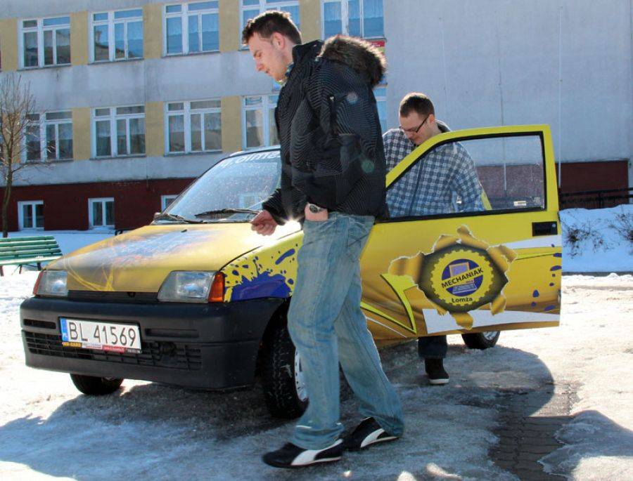 Naprawiają auta, programują roboty- Mechaniak prezentował się gimnazjalistom [FOTO]
