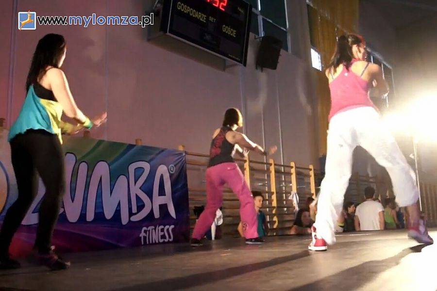 Zumba ogarnia całą Łomżę- VIDEO