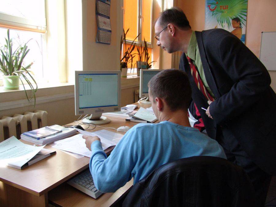 Uczą się nawet w weekendy