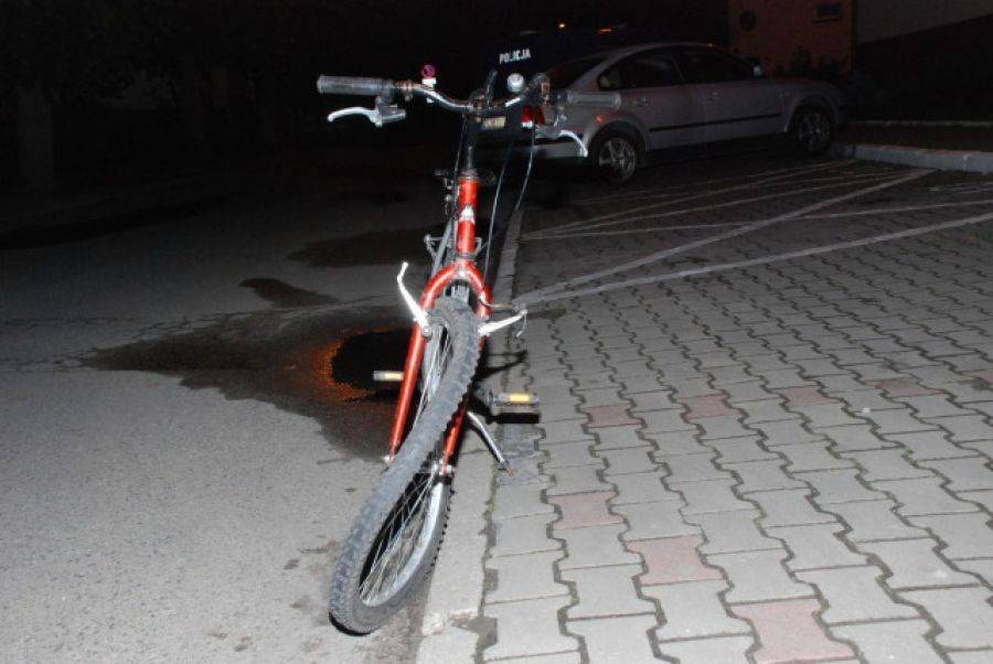 16-latek z promilami. Jechał rowerem.