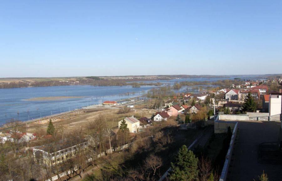 Narew pokrzyżowała plany kajakarzom