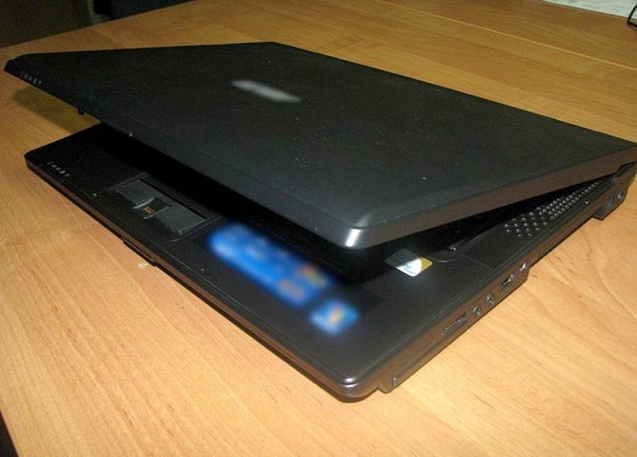 Kupił laptopa w 