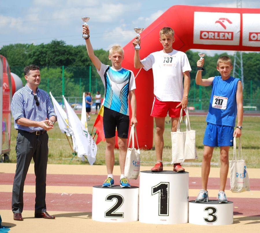  Przeskoczyli wszystkich