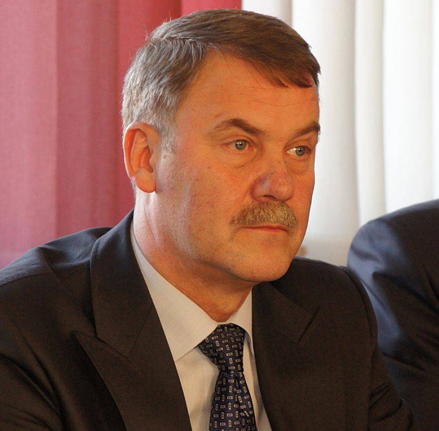 Znamy wynagrodzenia pracowników Parku Przemysłowego Łomża. Do tej pory były owiane tajemnicą...