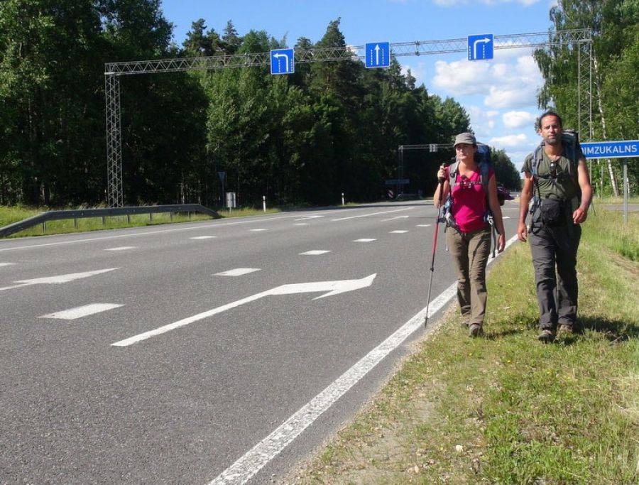Małymi krokami przez całą Europę- FOTO