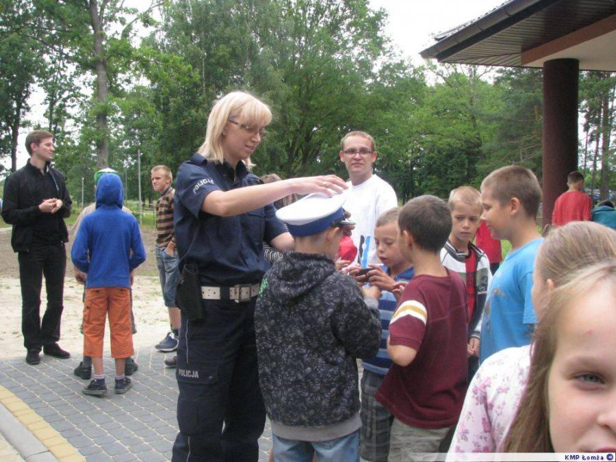 Policja uczy zasad bezpieczeństwa