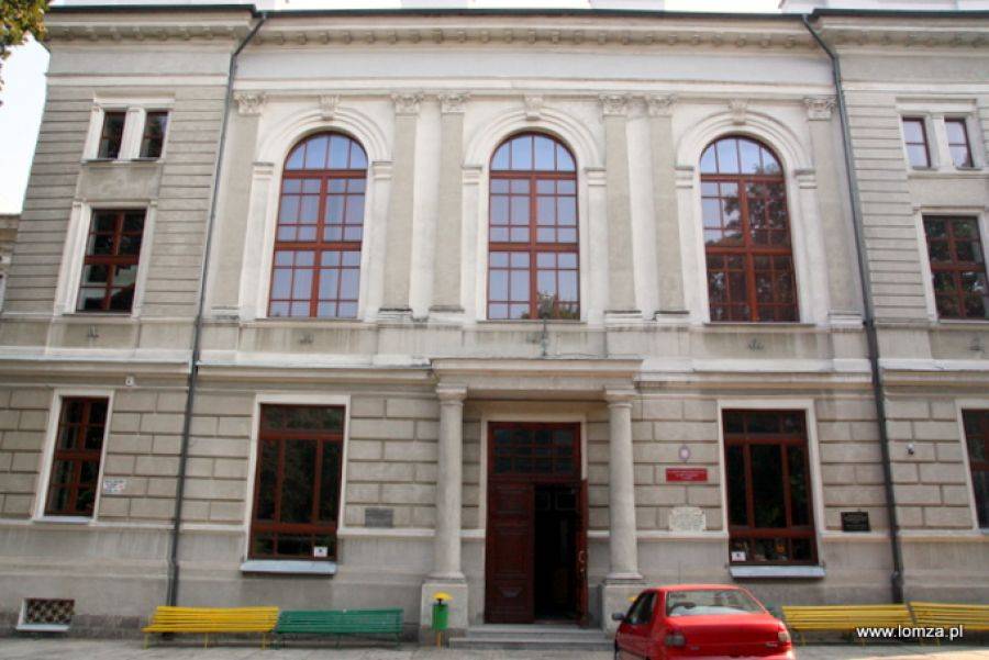 II LO na salę poczeka jeszcze dwa lata