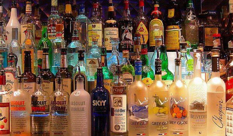 Zapomnij o alkoholu na cały miesiąc- apeluje biskup łomżyński