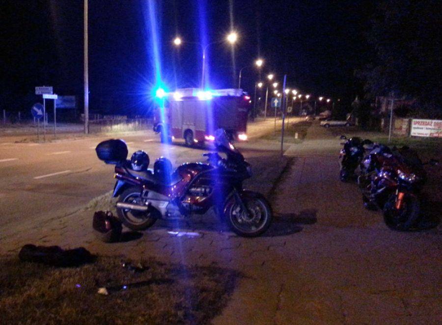 Motocyklista uderzył w samochód- FOTO